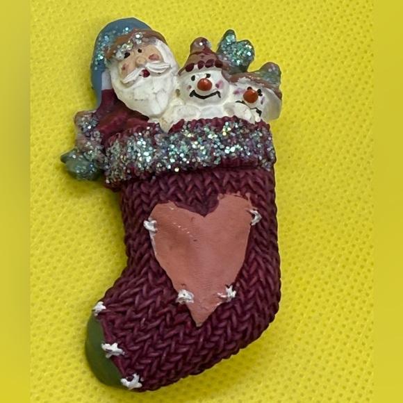 Vintage Collectible Plaster Resin Hand Decorated Christmas Stocking Brooch - Picture 4 of 7